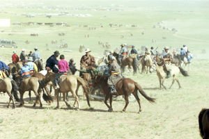 Deltagere i Naadam, en mongolsk festival